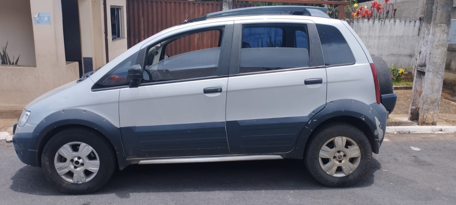 FIAT IDEA ADVENTURE 1.8 2008 - COMPLETO